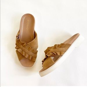 Vionic Azalea tan suede ruffle slide sandals